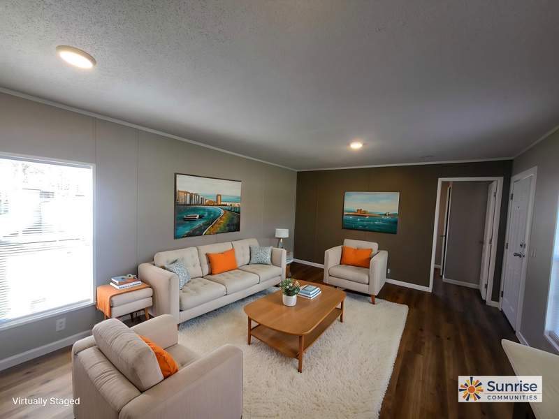 Turnkey 2BR/1BA in Greenlawn Estates